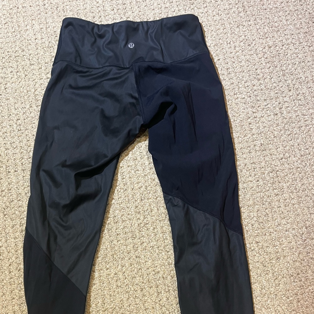 Black Lululemon leggings